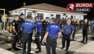 Hakem kırmızı kart gösterdi, futbolcu yumruk attı.