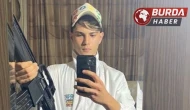 Ava gitmesini istemeyen annesini av tüfeğiyle vurarak öldürdü.