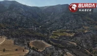 Buldan’da zorlu arazi şartları yangına müdahaleyi güçleştiriyor.
