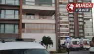 Boşanma aşamasındaki eşini çocuklarının gözü önünde öldürdü.