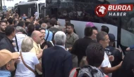 CHP İl Başkanlığı önündeki kalabalık, polis otobüsüne saldırdı.