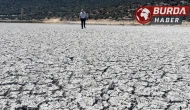 Eğirdir Gölü kuraklık nedeniyle ortadan ikiye bölündü.