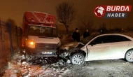 Otomobil ile Kamyonet Kafa Kafaya Çarpıştı, 3 Kişi Yaralandı