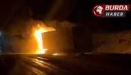 Seyir Halindeki Tır Alev Aldı, Sürücü Son Anda Kurtuldu
