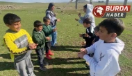 Ağrı’nın kırsal ilçelerinde çocuklar geleneksel oyunlarla büyüyor