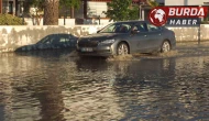 Lodos denizi taşırdı, yollar göle döndü