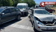 Balıkesir’de 6 araç zincirleme kaza yaptı; 2 kişi yaralandı