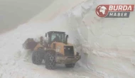 Artvin’de haziran ayında kar mesaisi devam ediyor