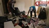 Bir evden 3 kamyon çöp çıkartıldı