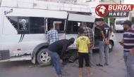 Tarım işçilerini taşıyan iki minibüs çarpıştı: 5 kişi yaralandı