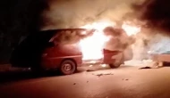 Minibüs seyir halindeyken aniden alev aldı, korku dolu anlar yaşandı