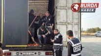 Tokat'ın Erbaa İlçesinde Durdurulan Tırda 11 Kaçak Göçmen Yakalandı