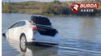 Kırşehir'de direksiyon hakimiyetini kaybeden otomobil suya düştü