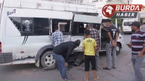 Tarım işçilerini taşıyan iki minibüs çarpıştı: 5 kişi yaralandı