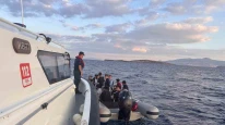 İzmir'de 15 kaçak göçmen operasyonla ele geçirildi