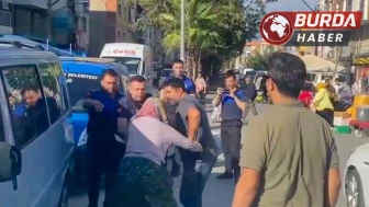 Pazar yerinde seyyar satıcı kadına zabıtadan orantısız güç