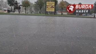 Tekirdağ'da Şiddetli Yağış: Sokaklar Göle Döndü