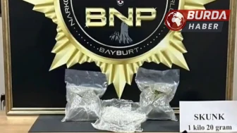 Bayburt'ta Valize Gizlenmiş 1 Kilo 20 Gram Skunk Yakalandı
