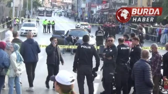 İzmir Konak'ta Motosikletli Saldırganlar Tarafından Araça Ateş Açıldı