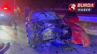 Çorum'da Otomobilin Tıra Çarpması Sonucu Genç Yolcu Hayatını Kaybetti