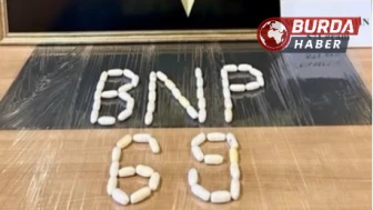 İranlı Şahsın Vücudundan 571 Gram Metamfetamin Çıkarıldı