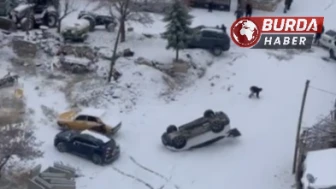 Malatya'da Kayan Araç Park Halindeki Aracı Devirdi