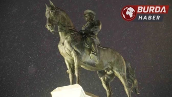 Ankara'da bugün ve yarın kar yağışı devam edecek.