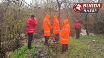 Hakkari'de 60 yaşındaki kadın kayboldu, arama çalışmaları sürüyor.