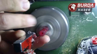 Usta ellerin ürettiği  "tespihler" 10 ila 15 bin TL arasında satılıyor
