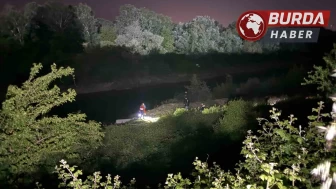 Çırpınışları görüldü, telefonu kıyıda, cüzdanı nehirde bulundu.