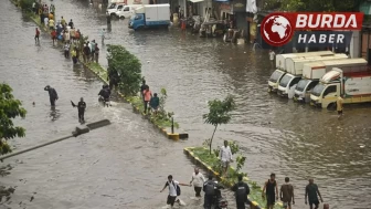 Hindistan’ın Gujarat eyaletinde şiddetli yağış: 14 ölü