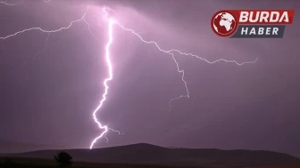 Ardahan’da yıldırım isabet eden şahıs hayatını kaybetti.