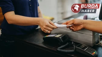 Bayrampaşa’da marketteki kasiyeri darp eden şüpheli yakalandı.