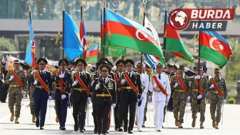 Azerbaycan’da Silahlı Kuvvetler Günü coşkuyla kutlandı.