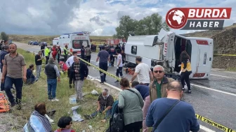 Midibüs şarampole devrildi: 2 kişi öldü, 27 kişi yaralandı