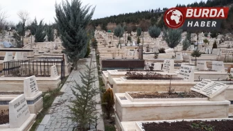 Kendisi için mezar kazdırdı, ertesi gün kazdırdığı mezara gömüldü.