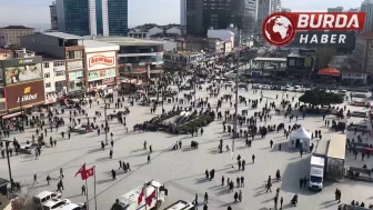 Esenyurt’ta vatandaşlar sokakta çıplak yürüyen Afrikalıyı dövdü.