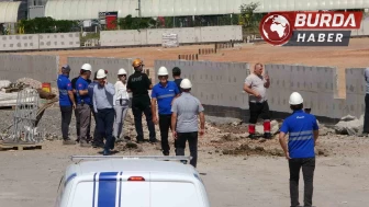 Kepçe, doğal gaz ana hattını patlattı: Çok sayıda ekip sevk edildi