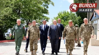 Yaşar Güler, TSK Komuta Kademesi ile birlikte İran sınırında!