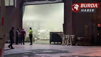 Bursa’da tekstil fabrikasında yangın meydana geldi.