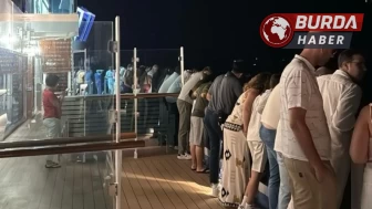 Marmara Adası açıklarında yolcu gemisinden 1 kişi denize düştü.