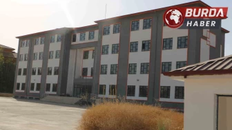 Diyarbakır'da belediyenin ruhsat vermediği okul, 2 yıldır açılamıyor.