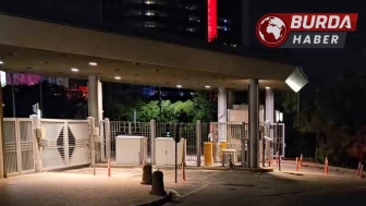 Levent’te özel banka güvenlik görevlisi 2 arkadaşını kazayla vurdu.