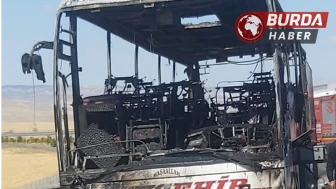 Ankara Gölbaşı’nda seyir halindeki yolcu otobüsü yandı.