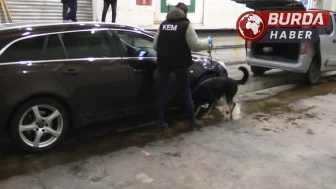 Otomobilin Gizli Bölmelerinde 145 Kilogram Esrar Ele Geçirildi