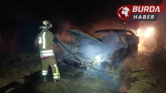 Hatay'da Seyir Halinde Yanan Otomobil Kullanılamaz Hale Geldi