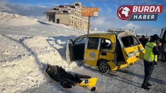 Kayseri'de Ticari Taksi ile Minibüs Çarpıştı: 16 Yaralı