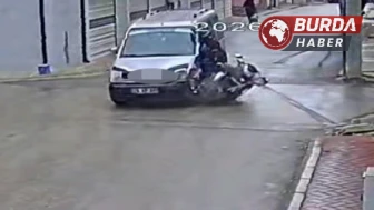 Eskişehir’de Motosiklet ile Otomobil Çarpıştı: Kurye Ağır Yaralandı