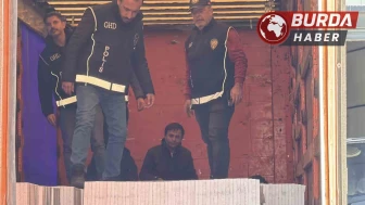 Tokat'da Mermer Yüklü Tırda Gizlenen 4 Kaçak Göçmen Yakalandı