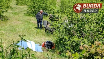 Emekli polis devrilen traktörün altında hayatını kaybetti